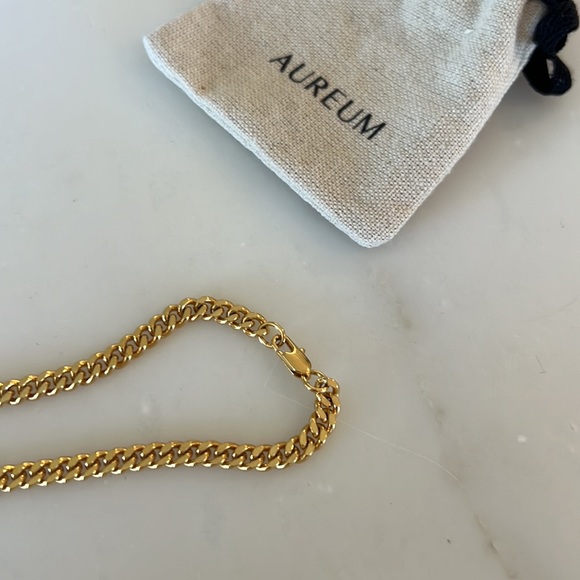 Aureum Emma gold Necklace - Picture 6 of 7